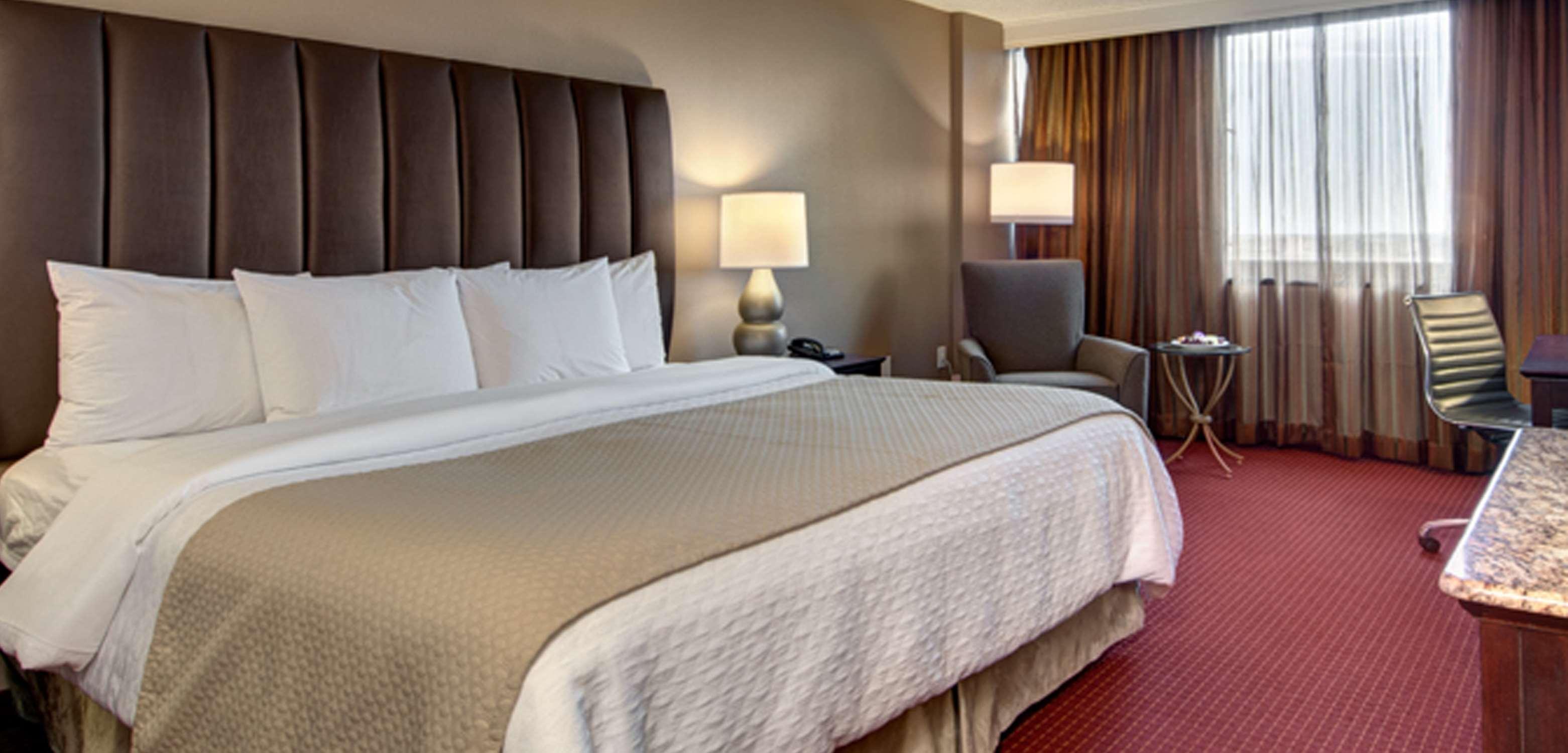 Embassy Suites By Hilton West Palm Beach Central Номер фото