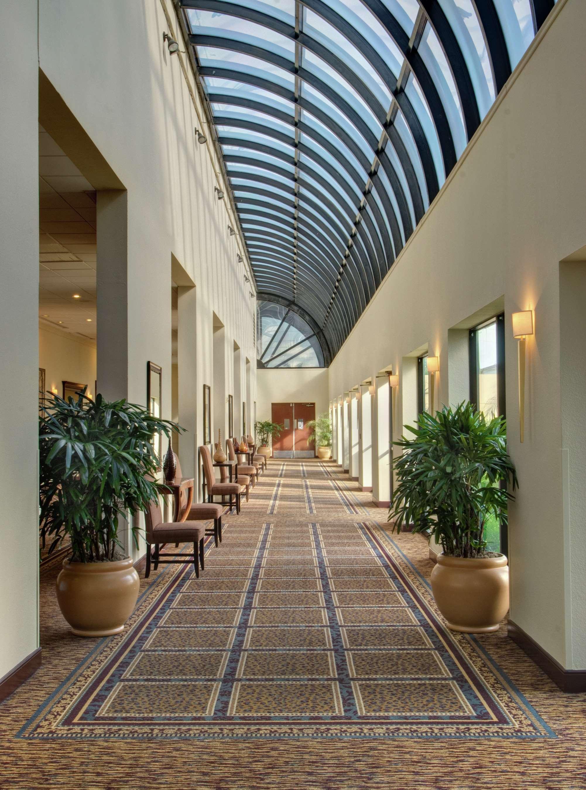 Embassy Suites By Hilton West Palm Beach Central Интерьер фото