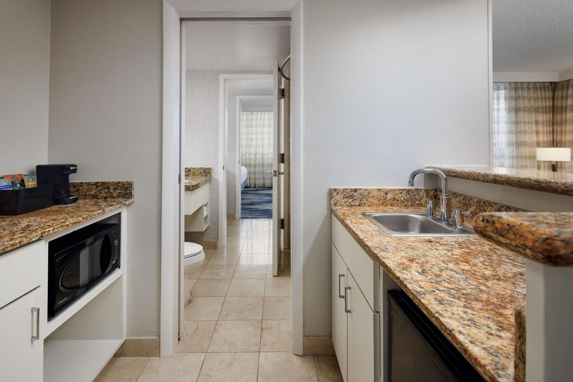 Embassy Suites By Hilton West Palm Beach Central Экстерьер фото